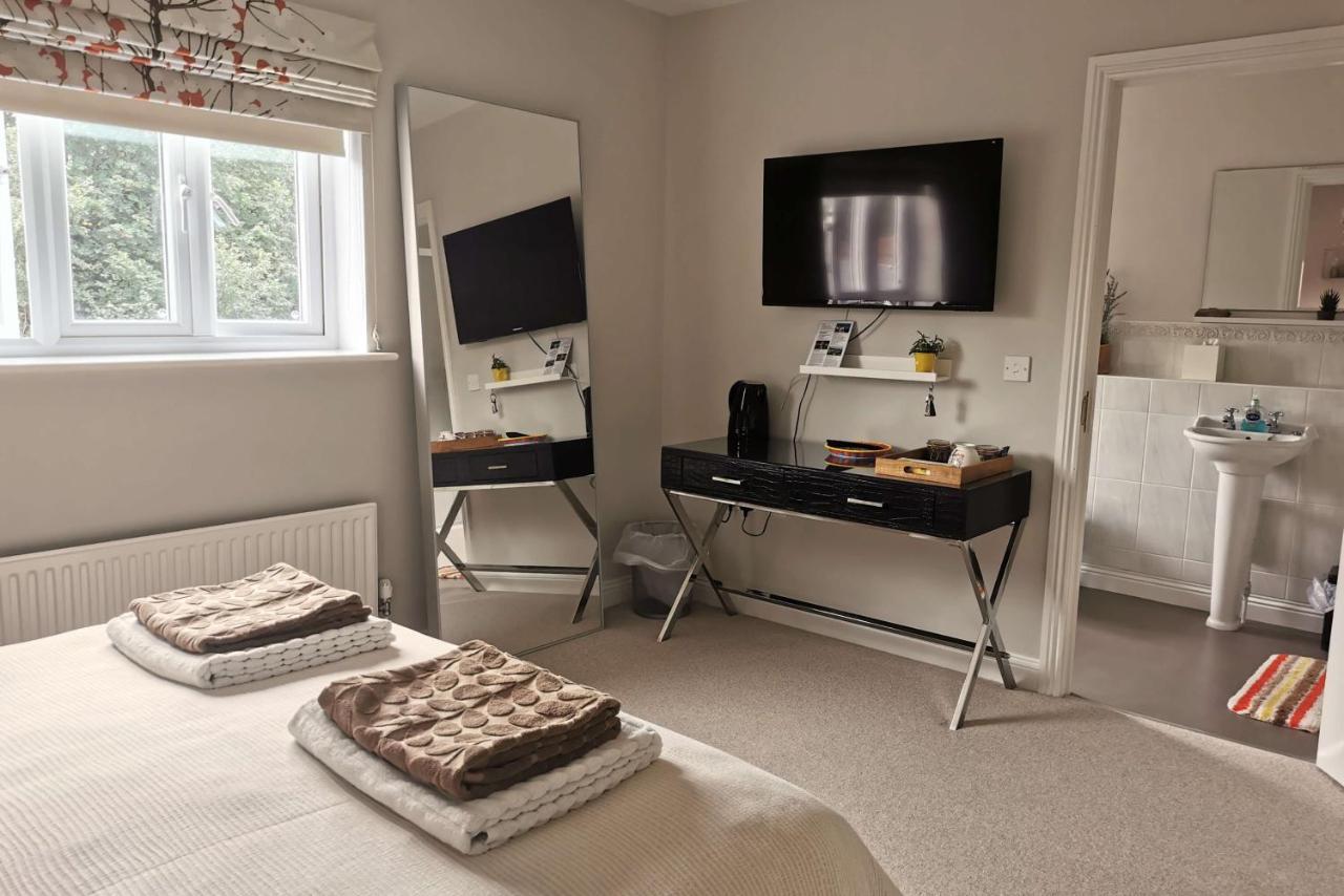 Bed and Breakfast Walton Crescent Winford Exteriér fotografie