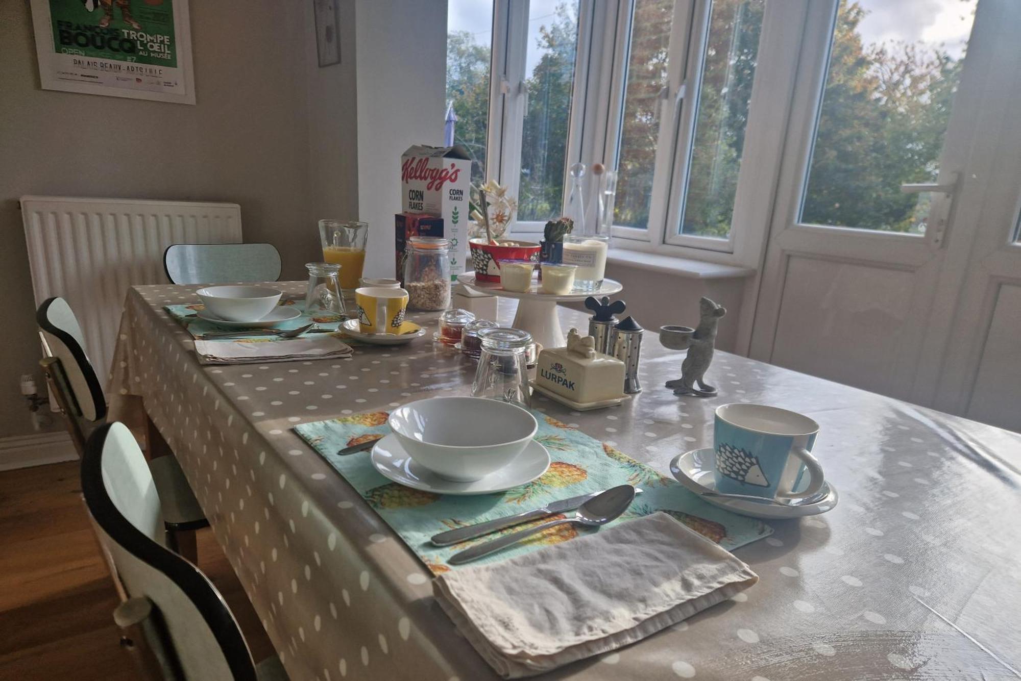 Bed and Breakfast Walton Crescent Winford Exteriér fotografie